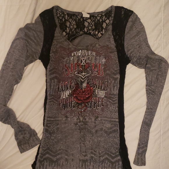 Grey long sleeve Sinful shirt - Picture 1 of 5